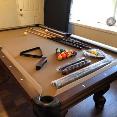 Pool Table/Ping Pong Table/Pub Table with Stools